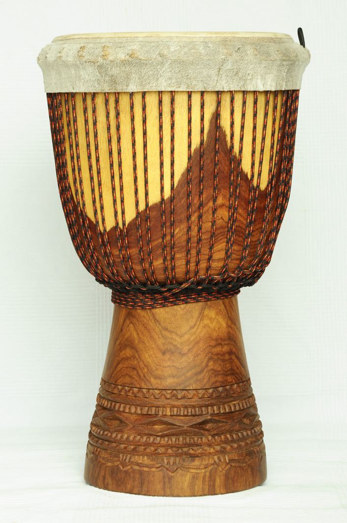 Djembé Professionnel 60 Cm – Peau Chèvre & Bois Acajou Durable – Motif Élégant Afrique