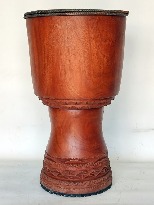Fût de djembé de Guinée en diala (acajou) - Djembe haut de gamme