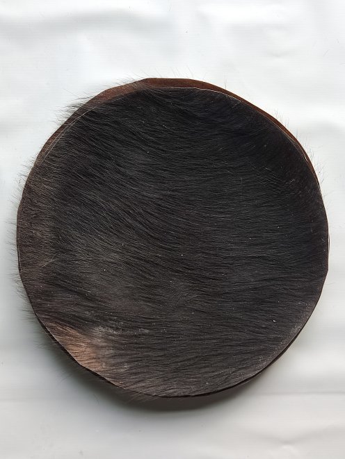 Grande peau de buffle ou peau de boeuf très épaisse avec poils pour tambour djembé