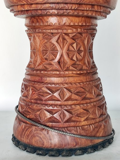 Fût de djembé de Guinée en guéni (bois de balafon) - Djembe haut de gamme