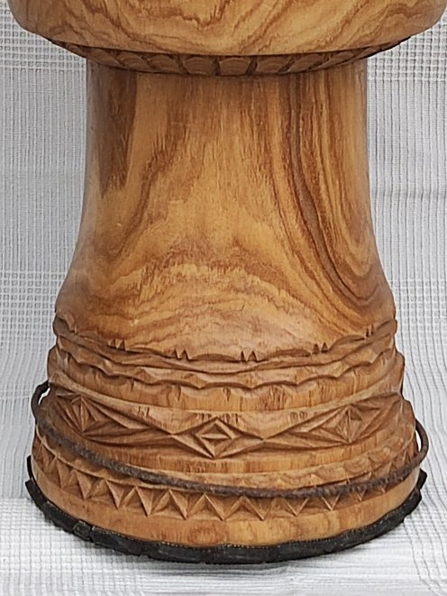 Fût de djembé de Guinée en guéni (bois de balafon) - Djembe haut de gamme