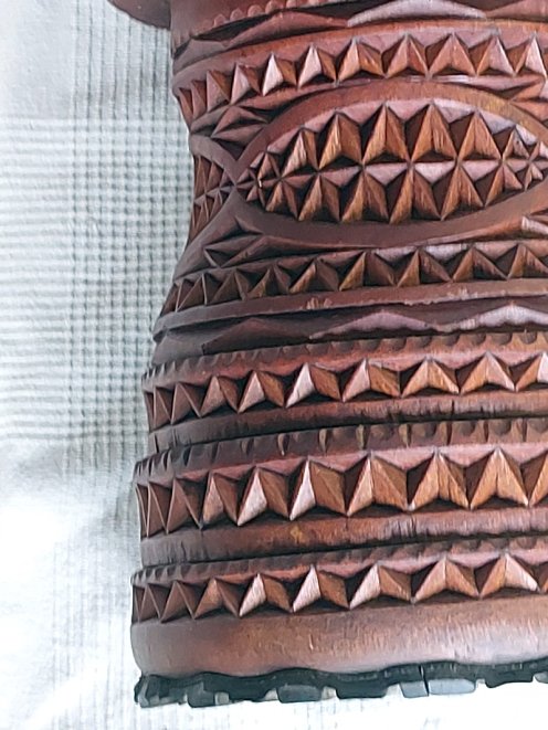 Djembé de Guinée en diala (acajou) - Djembe haut de gamme