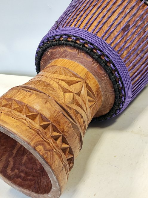Djembé de Guinée en guéni (bois de balafon) - Djembe haut de gamme