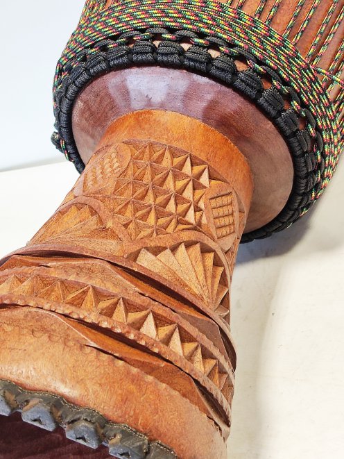 Djembé de Guinée en dugura (dimb) - Djembe haut de gamme