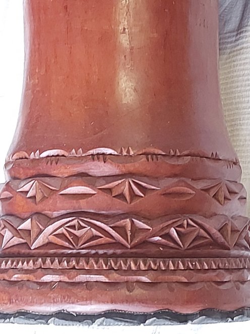 Djembé de Guinée en diala (acajou) - Djembe haut de gamme