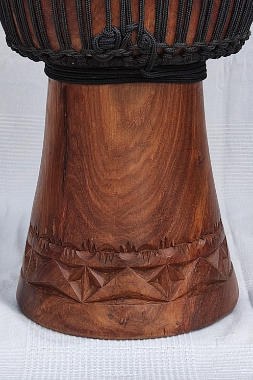 Djembé de Guinée en guéni (bois de balafon) - Djembe qualité supérieure