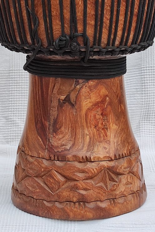 Djembé de Guinée en guéni (bois de balafon) - Djembe qualité supérieure