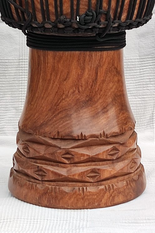 Djembé de Guinée en guéni (bois de balafon) - Djembe qualité supérieure