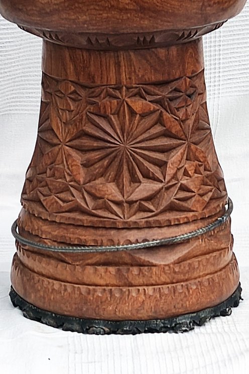 Fût de djembé de Guinée en guéni (bois de balafon) - Djembe haut de gamme