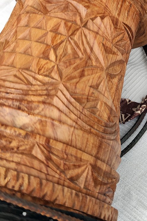 Fût de djembé de Guinée en guéni (bois de balafon) - Djembe haut de gamme