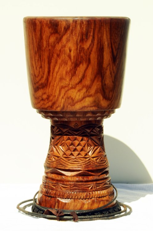 Fût de djembé de Guinée en guéni (bois de balafon) - Djembe haut de gamme