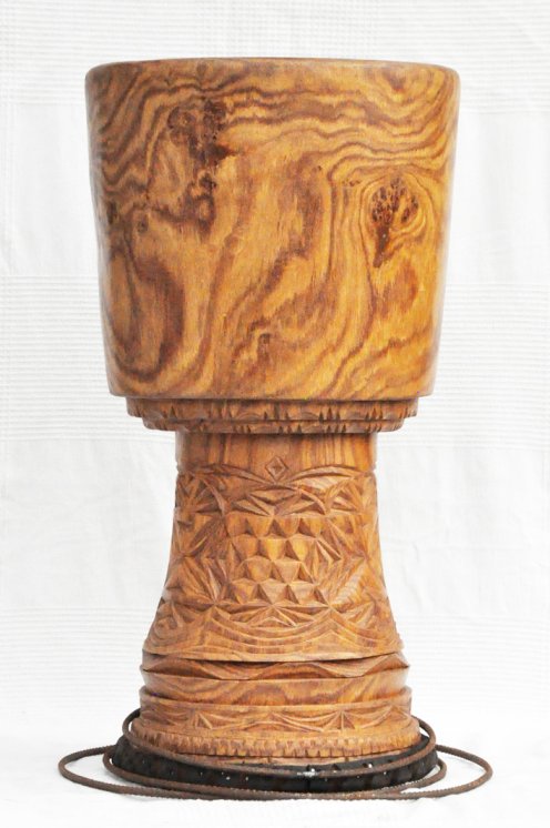 Fût de djembé de Guinée en guéni (bois de balafon) - Djembe haut de gamme