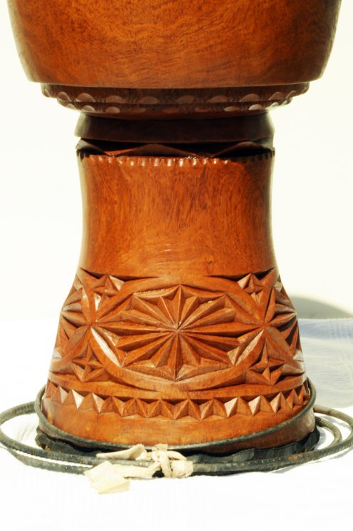 Fût de djembé de Guinée en dugura (dimb) - Djembe haut de gamme