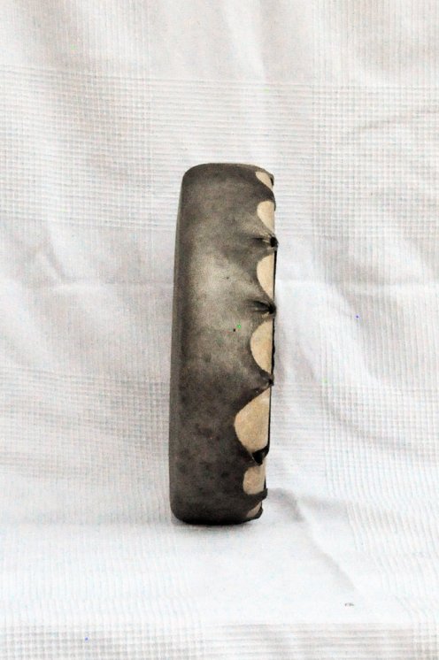 Tambour rituel chamanique (tambour de chamane) avec peau de cerf