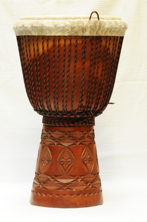 Grand djembé Guinée Top diala : acheter djembe guinéen (djala, acajou)
