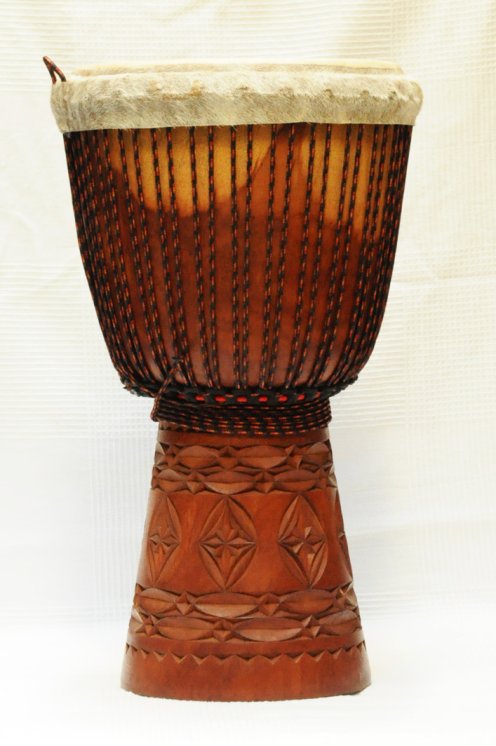 Grand djembé Guinée Top diala : acheter djembe guinéen (djala, acajou)