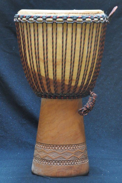 Djembé Mali Top en linké peau de boeuf en vente (grand) : acheter un djembe malien en lingué monté avec une peau bovine (veau, vache) (grand)