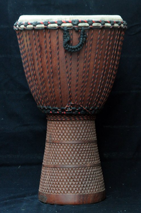 Djembé Mali Top en diala (grand) en vente : acheter un djembe malien en djala (acajou) (grand)