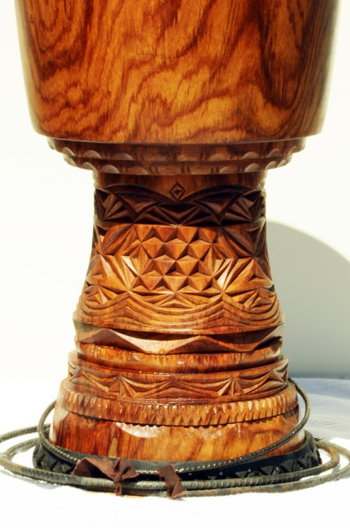 Fût de djembé de Guinée en guéni (bois de balafon) - Djembe haut de gamme
