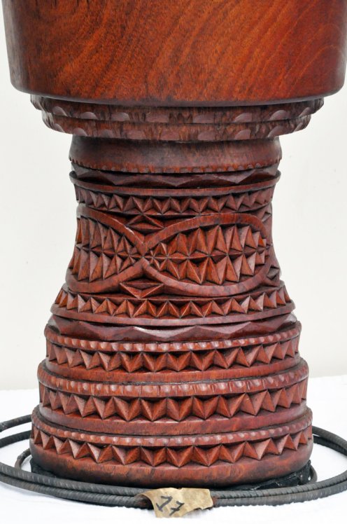 Fût de djembé de Guinée en diala (acajou) - Djembe haut de gamme