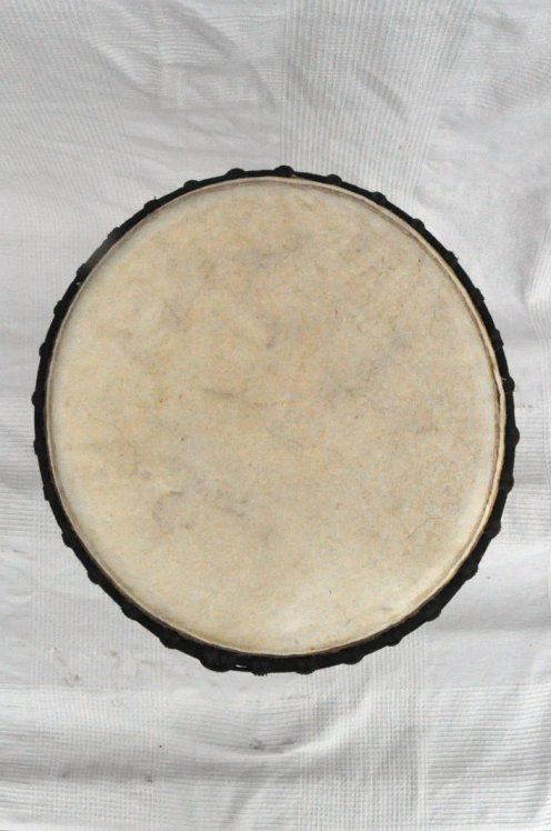 Djembé de Guinée avec peau de veau - Djembé haut de gamme peau de boeuf, peau de taureau, peau de vache