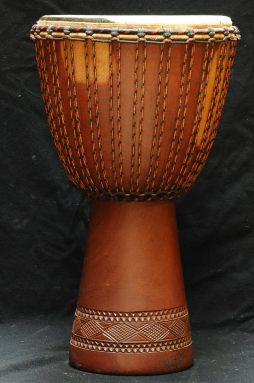 Djembé Mali Top en diala peau de boeuf en vente (grand) : acheter un djembe malien en djala (acajou) monté avec une peau bovine (veau, vache) (grand)