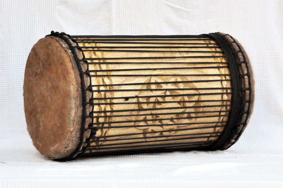 Dundun sangban montage traditionnel en melina - Tambour doumdoum de Guinée