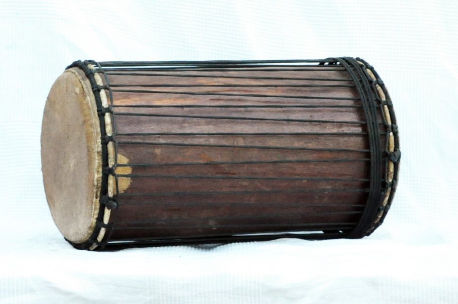 Dundun kenkeni 4 fers en guéni - Tambour dundun de Guinée