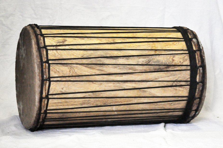 Dundun dundunba montage traditionnel en melina - Tambour doumdoum de Guinée