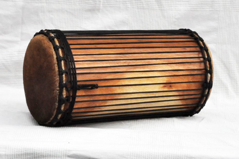 Dundun kenkeni 4 fers en linké - Dunun (doumdoum) de Guinée