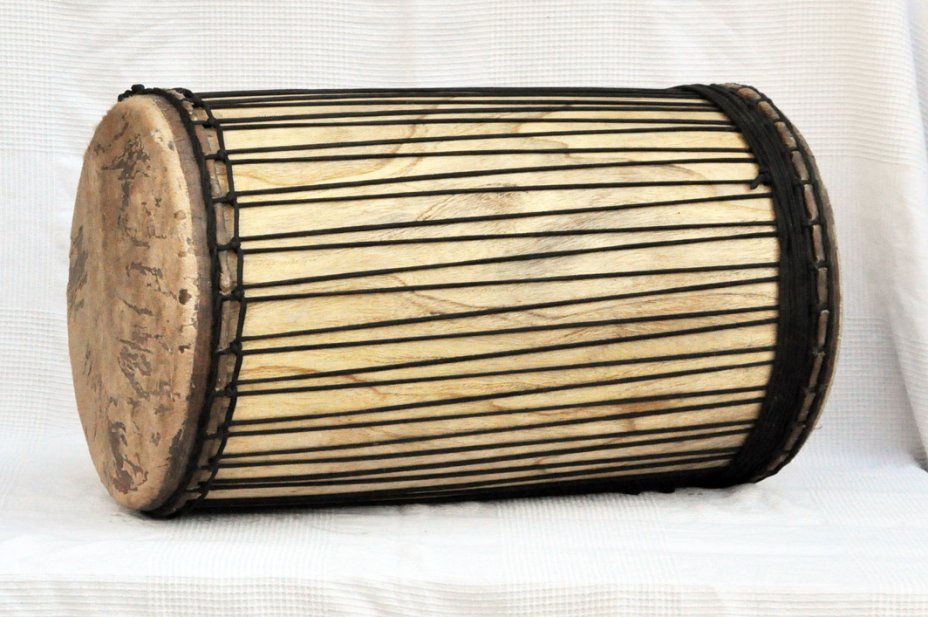 Dundun dundunba montage traditionnel en melina - Tambour doumdoum de Guinée