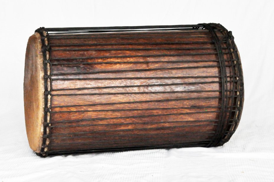 Dundun sangban 4 fers - Tambour dundun de Guinée en guéni