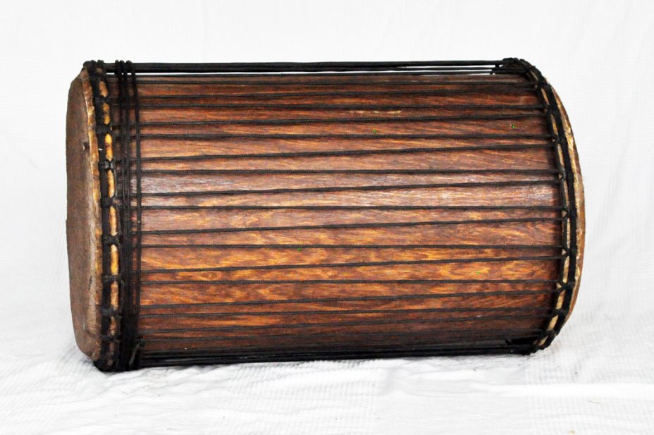 Dundun sangban 4 fers - Tambour dundun de Guinée en guéni