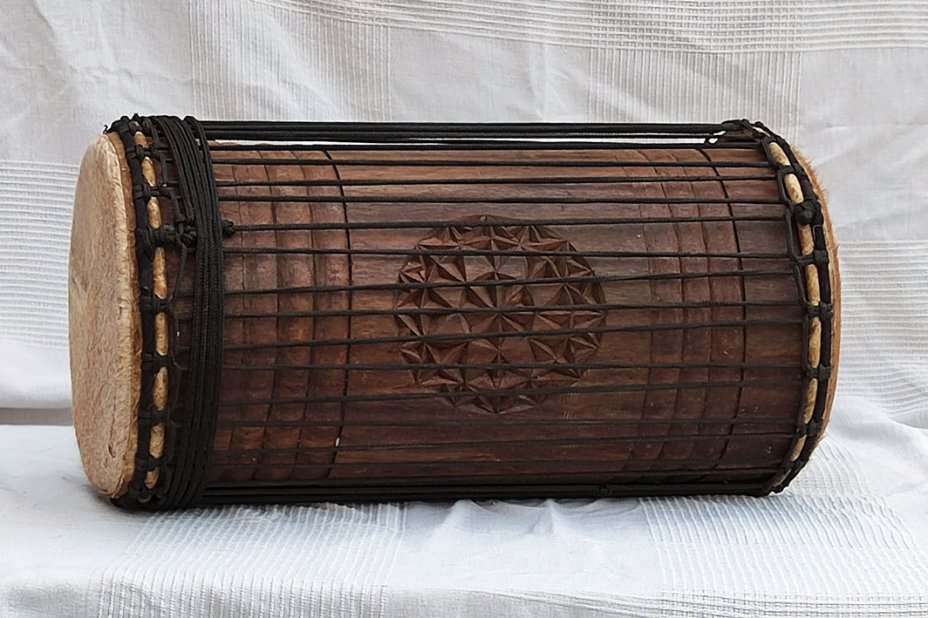 Dundun kenkeni 4 fers en guéni - Tambour dundun de Guinée