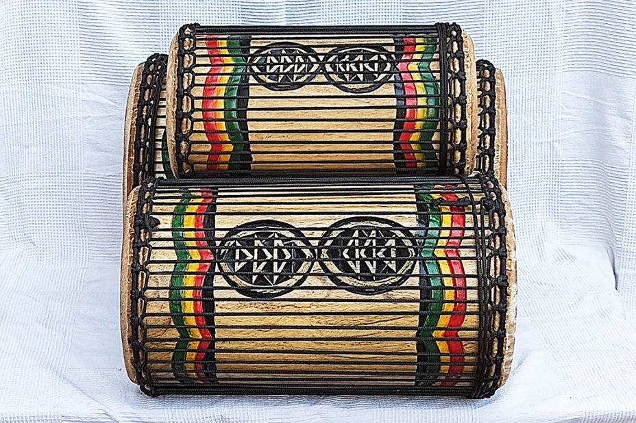 Set de dununs de Guinée en melina