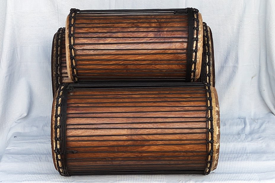 Set de dununs de Guinée en guéni (bois de balafon)