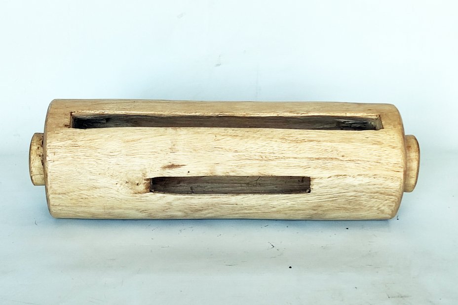 2- Krin en boumou - Tambour à fente de Guinée en boumou