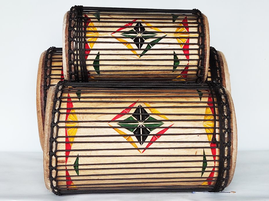 Ensemble de tambours basses dunun - Set de doundouns de Guinée