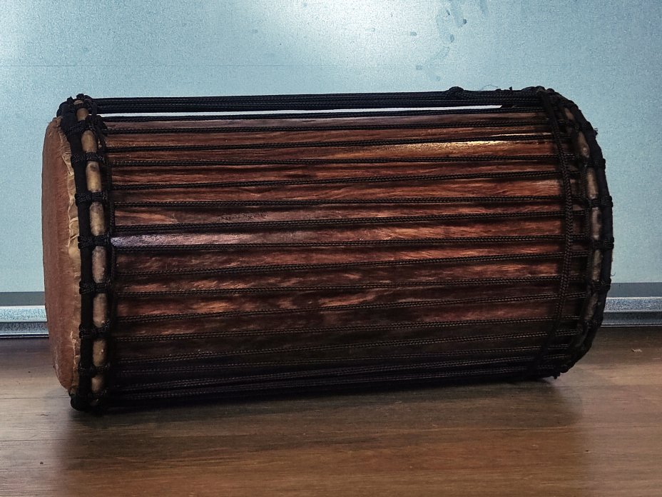 Tambours basses dunun - Doundoun kenkeni de Guinée montage 4 fers