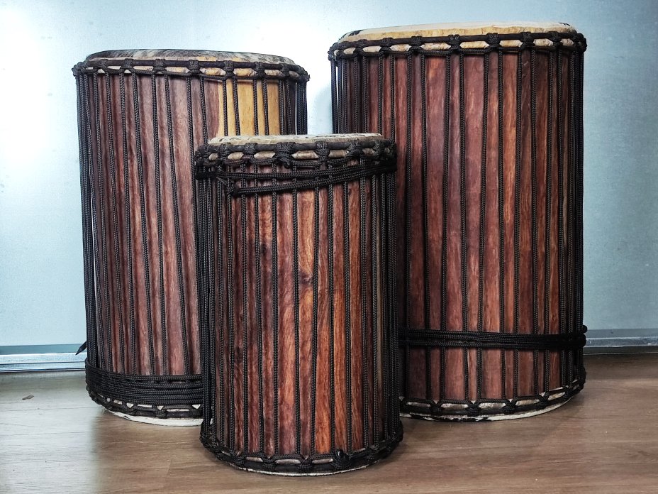 Ensemble de tambours basses dunun - Set de doundouns du Mali