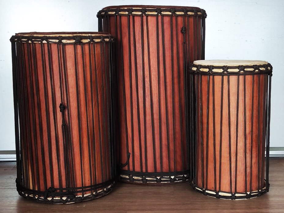 Ensemble de tambours basses dunun - Set de doundouns du Mali
