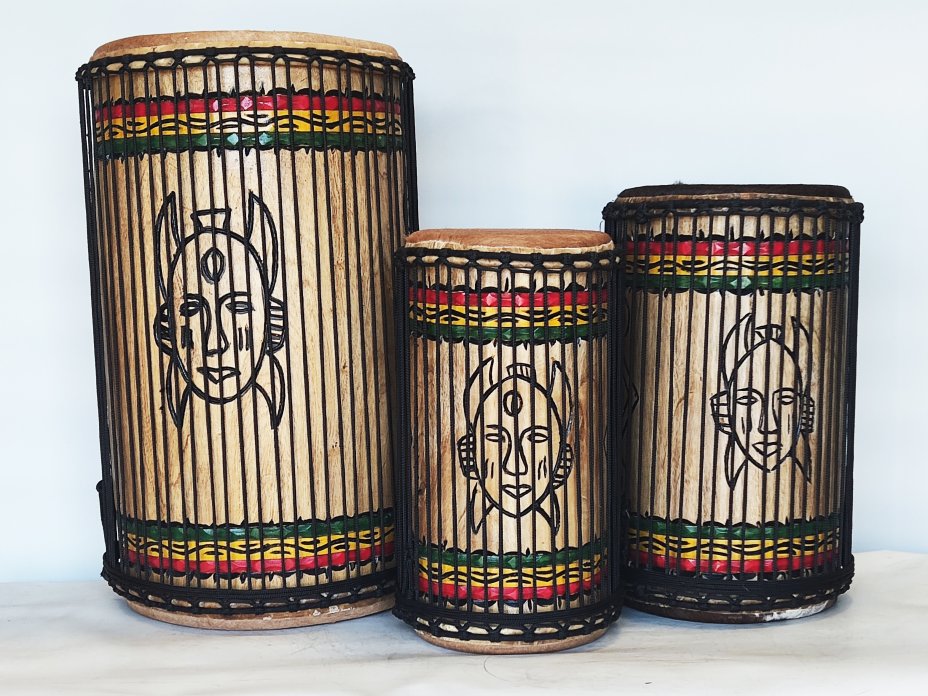 Ensemble de tambours basses dunun - Set de doundouns de Guinée
