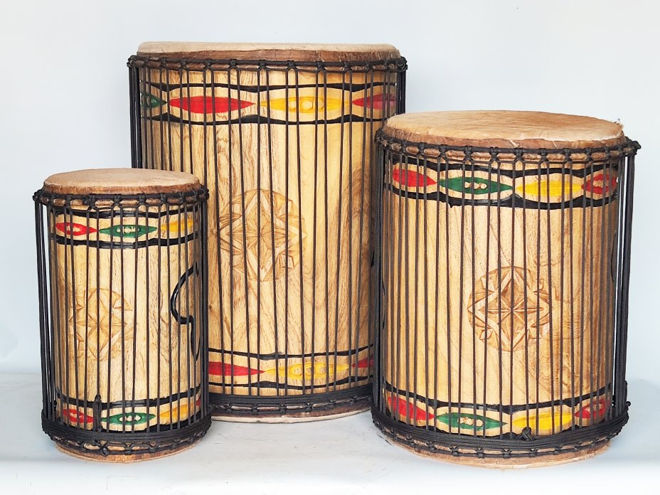 Ensemble de tambours basses dunun - Set doundouns Guinée 6519
