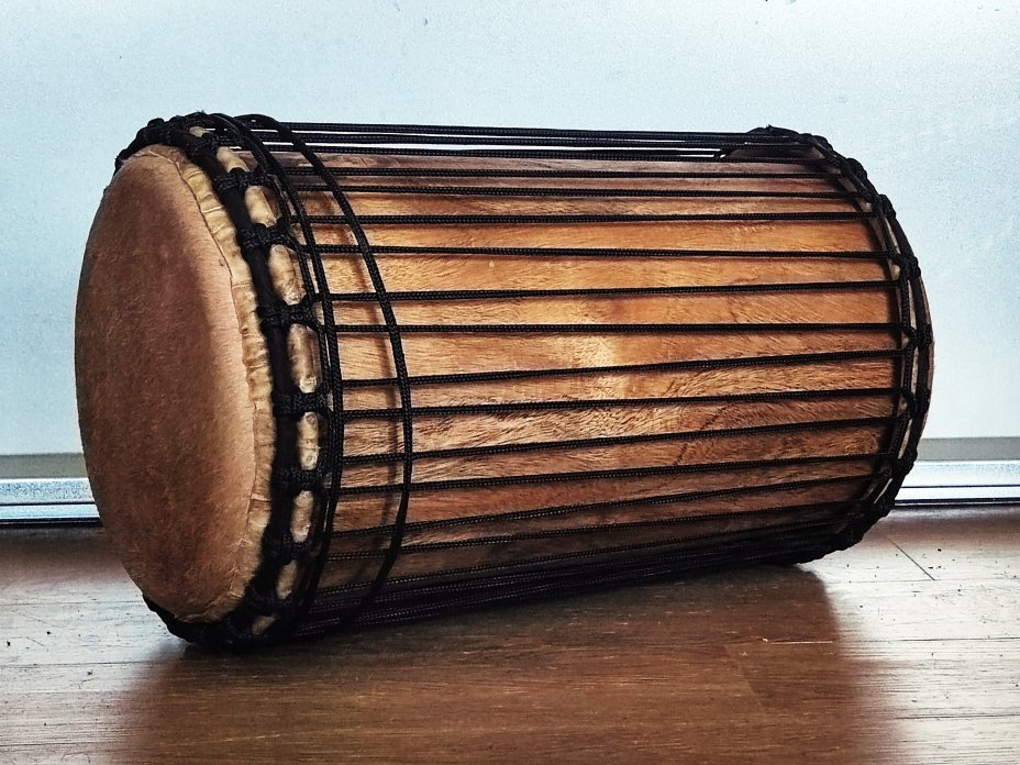 Tambours basses dunun - Doundoun kenkeni de Guinée montage 4 fers