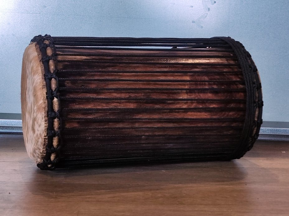 Tambours basses dunun - Doundoun kenkeni de Guinée montage 4 fers