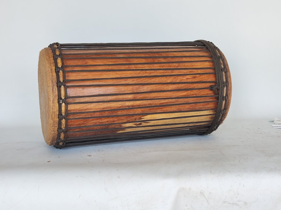 Dundun kenkeni 4 fers en guéni - Tambour dundun de Guinée
