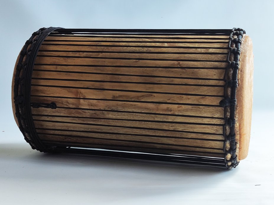 Tambours basses dunun - Doundoun sangban de Guinée montage 4 fers