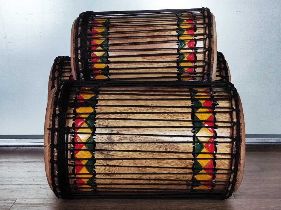 Ensemble de tambours basses dunun - Set de doundouns de Guinée
