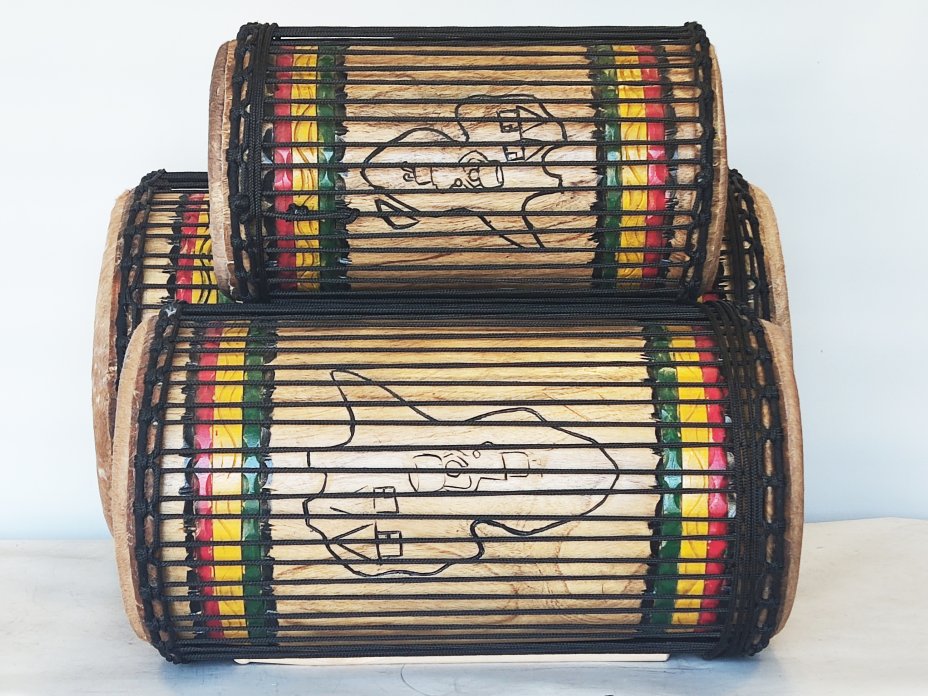Ensemble de tambours basses dunun - Set de doundouns de Guinée
