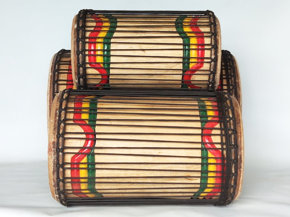 Ensemble de tambours basses dunun - Set doundouns Guinée